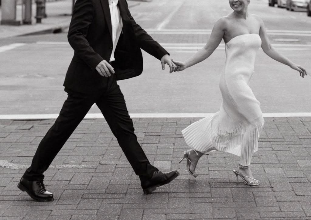 The Cover Story wedding website template - a photo band above the couple's names set very large in red